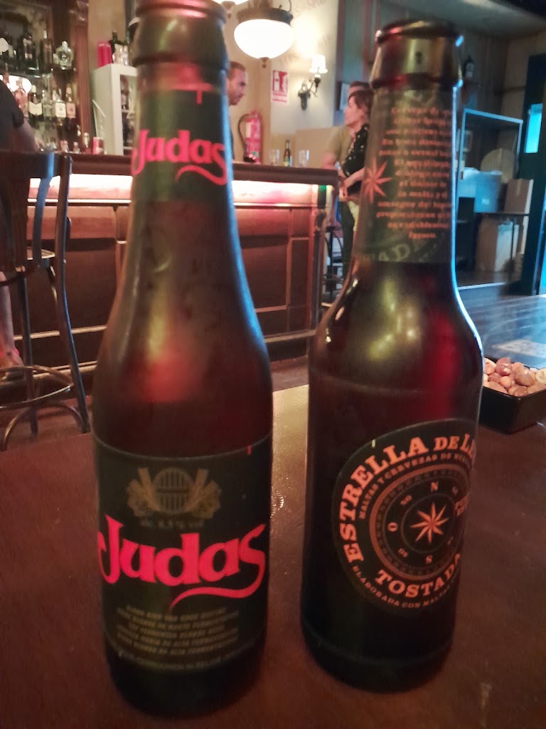 El Irlandes Orihuela — Comida y bebida