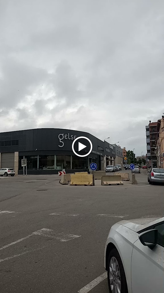 Neumaticos Reixac - SERVIGRUP — Videos