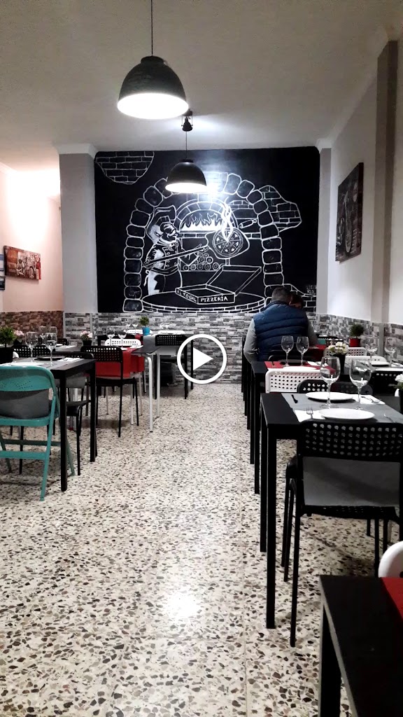 El Fogal Pizzeria Restaurante — Ambiente