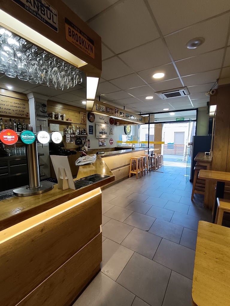 Frankfurt FKT Santa Perpetua de Mogoda — Ambiente