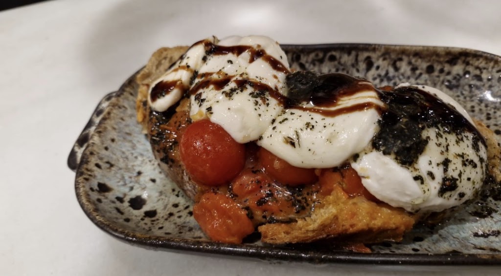 Sarabia GasTrobar — Comida y bebida