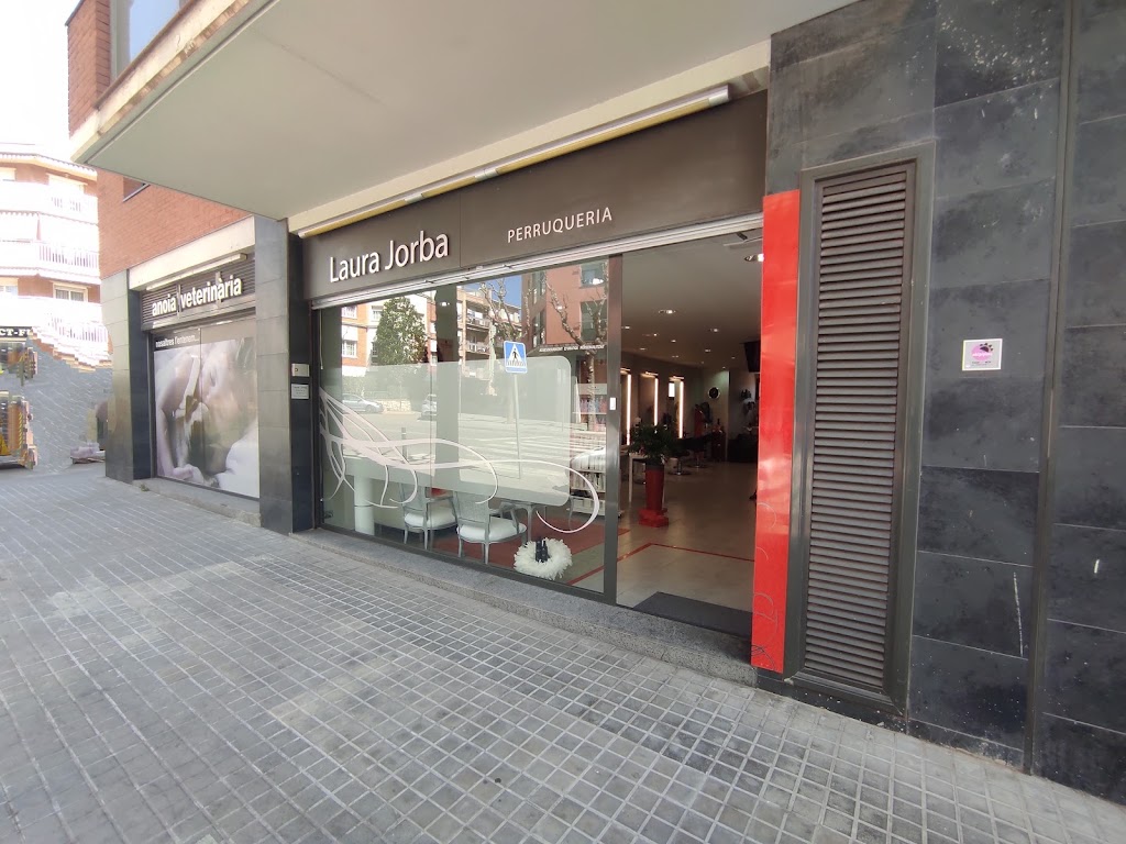 Perruqueria Laura Jorba — Exterior