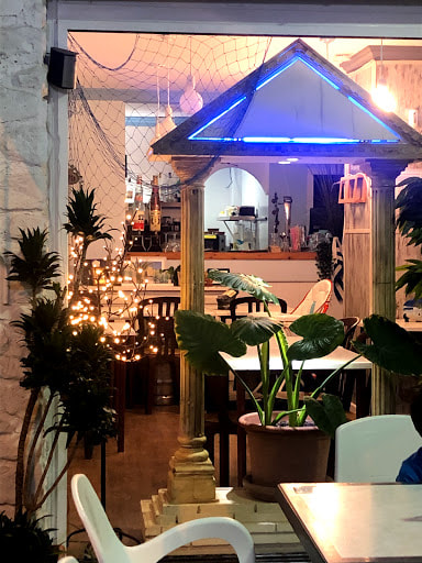 Restaurante Griego Pikilia — Ambiente
