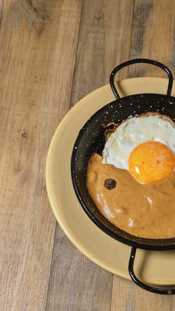 Restaurante La Zarza — Comida y bebida