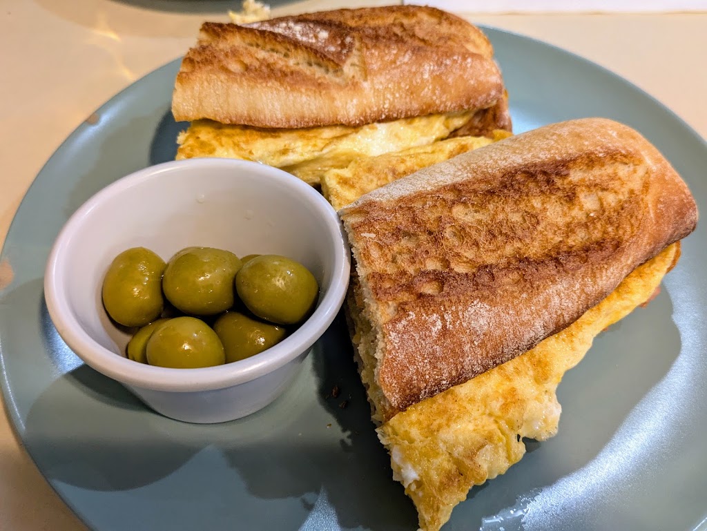 Cafeteria Christian — Comida y bebida