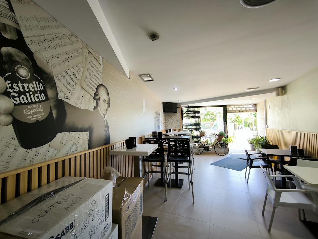Cerveceria AMADEUS — Ambiente