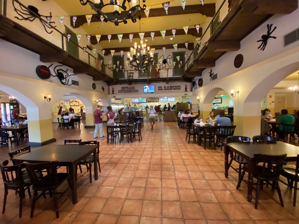El Rancho — Ambiente
