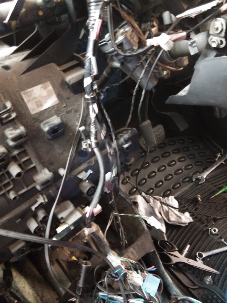 Bengkel&AC mobil ANTON (JAKARTA)