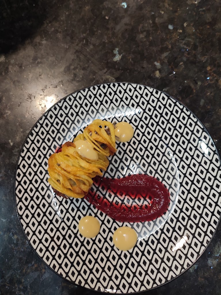 RESTAURANT EL SENTIT — Comida y bebida