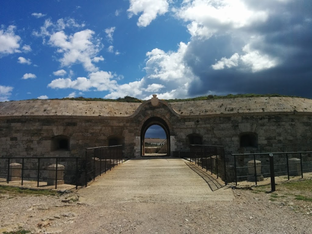 Fortaleza de la Mola