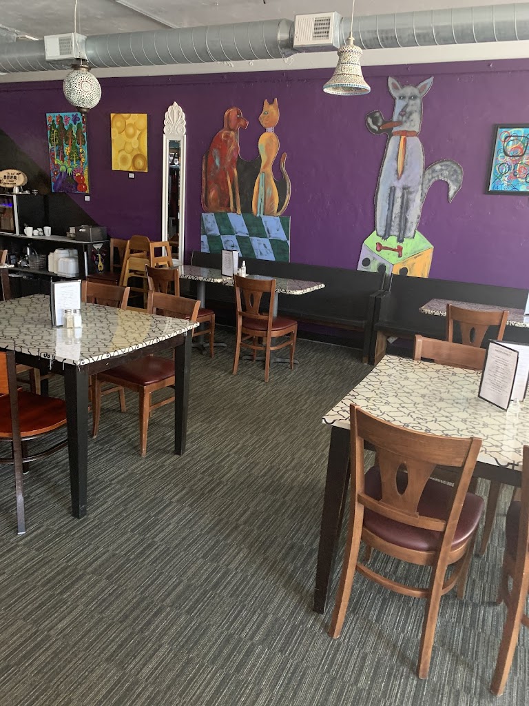  White Dog, Local Green Bay Eatery