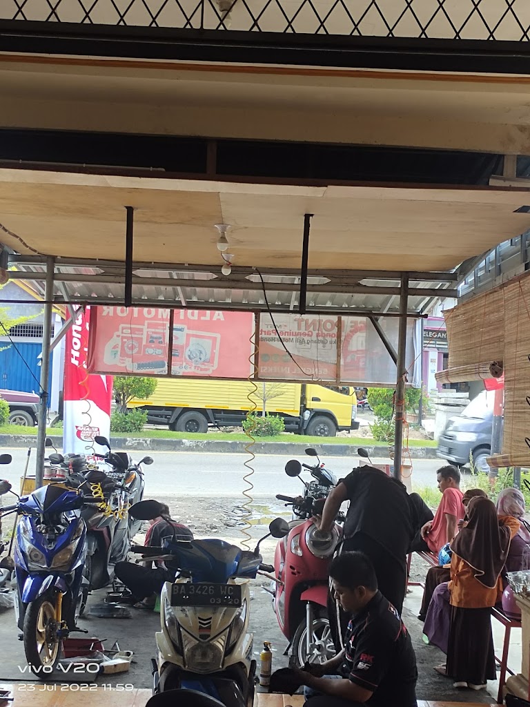 Bengkel Motor Injeksi ALDI MOTOR (Servis & Suku Cadang)