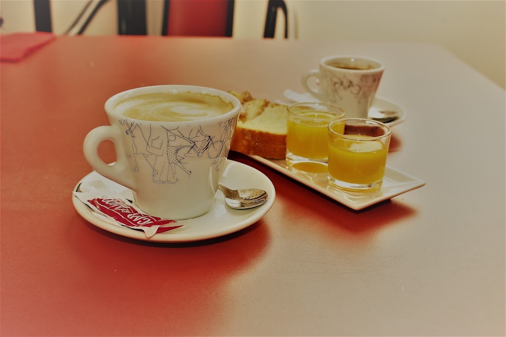 Q-EFE Cafe — Comida y bebida