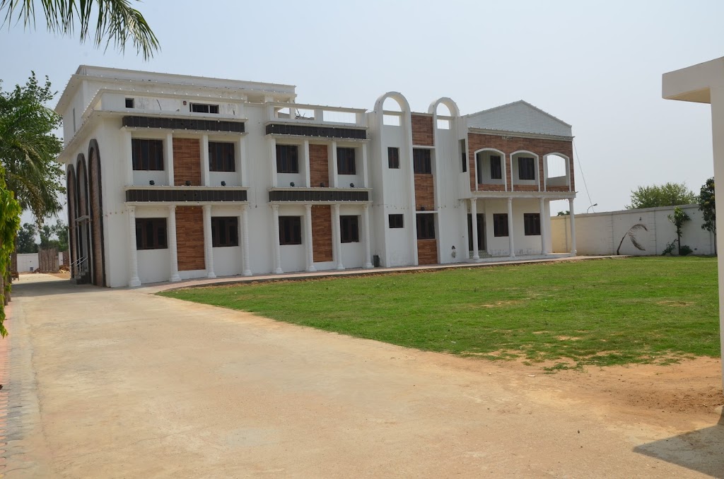 Victoria Hotel And Banquet Hall