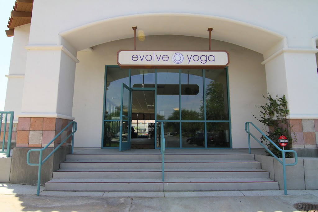  Evolve Yoga