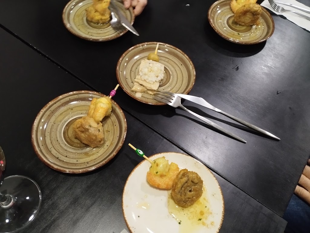 Cafeteria La Parada — Comida y bebida