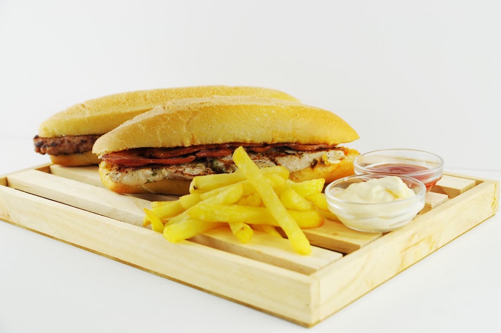 Rober's Frankfurt Castelldefels — Comida y bebida