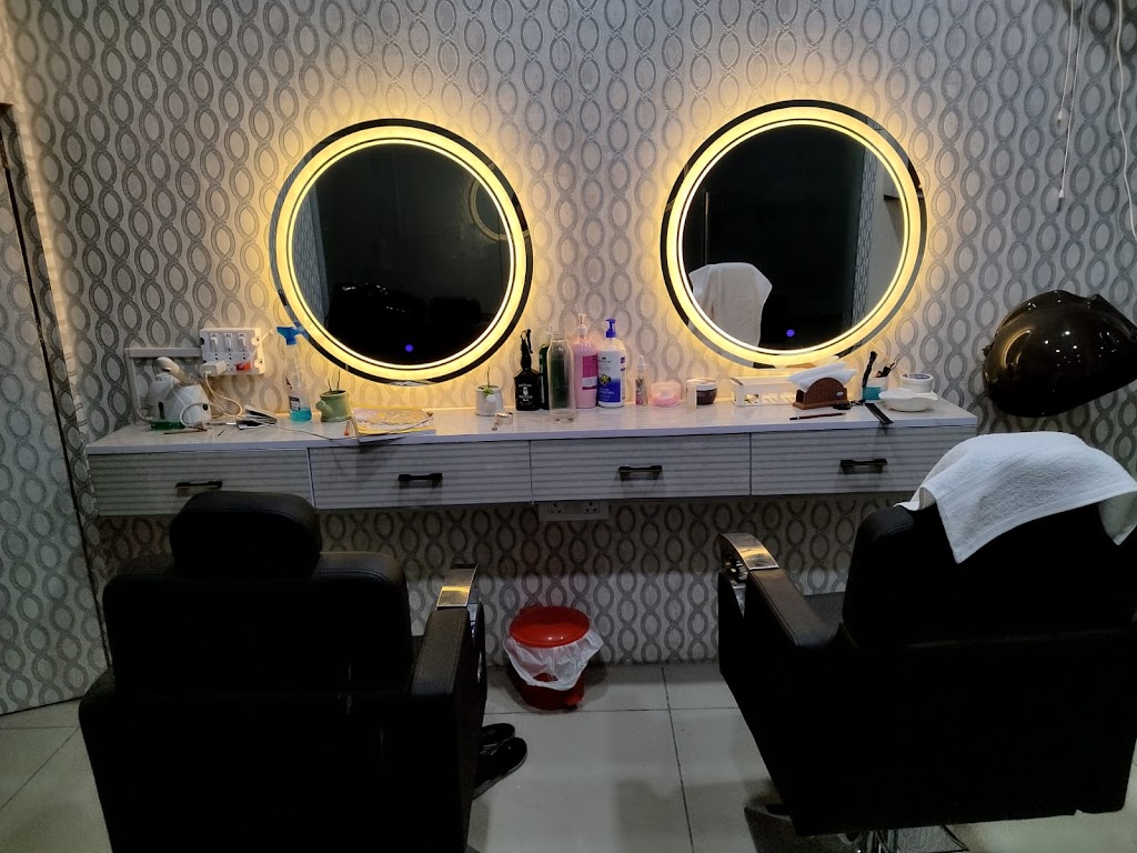 Teens Salon