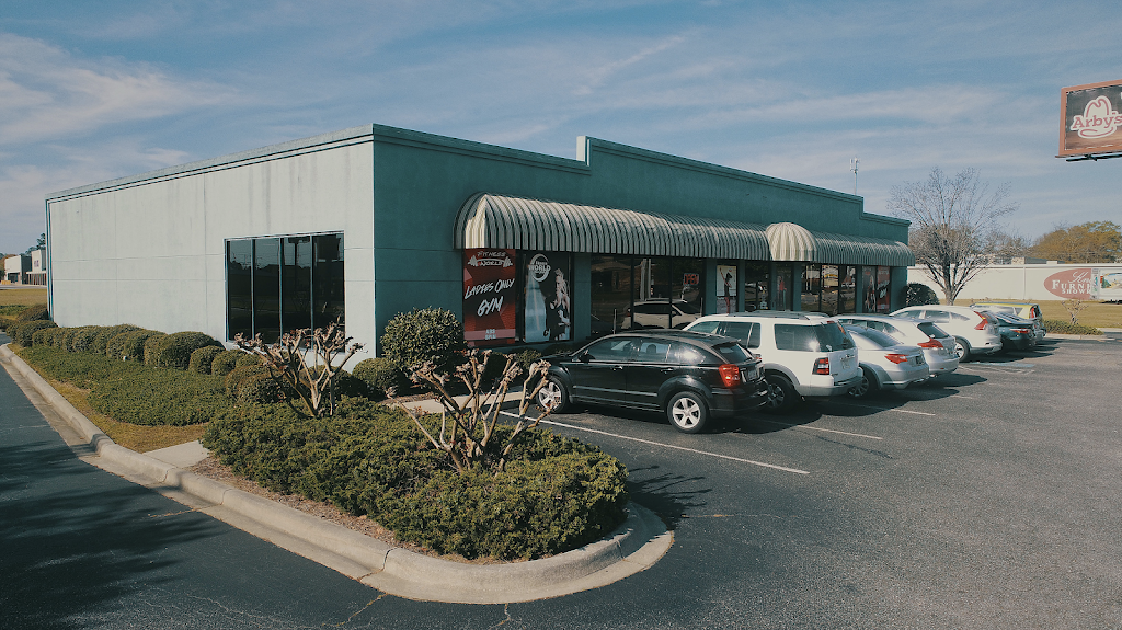  Fitness Worldwide Gyms - Ladies' Only Location