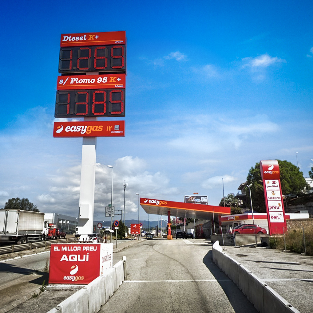 Gasolinera EasyGas Llica — Del propietario