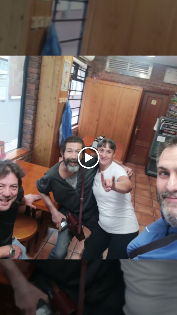 Bar Suenos Y Tapas — Videos