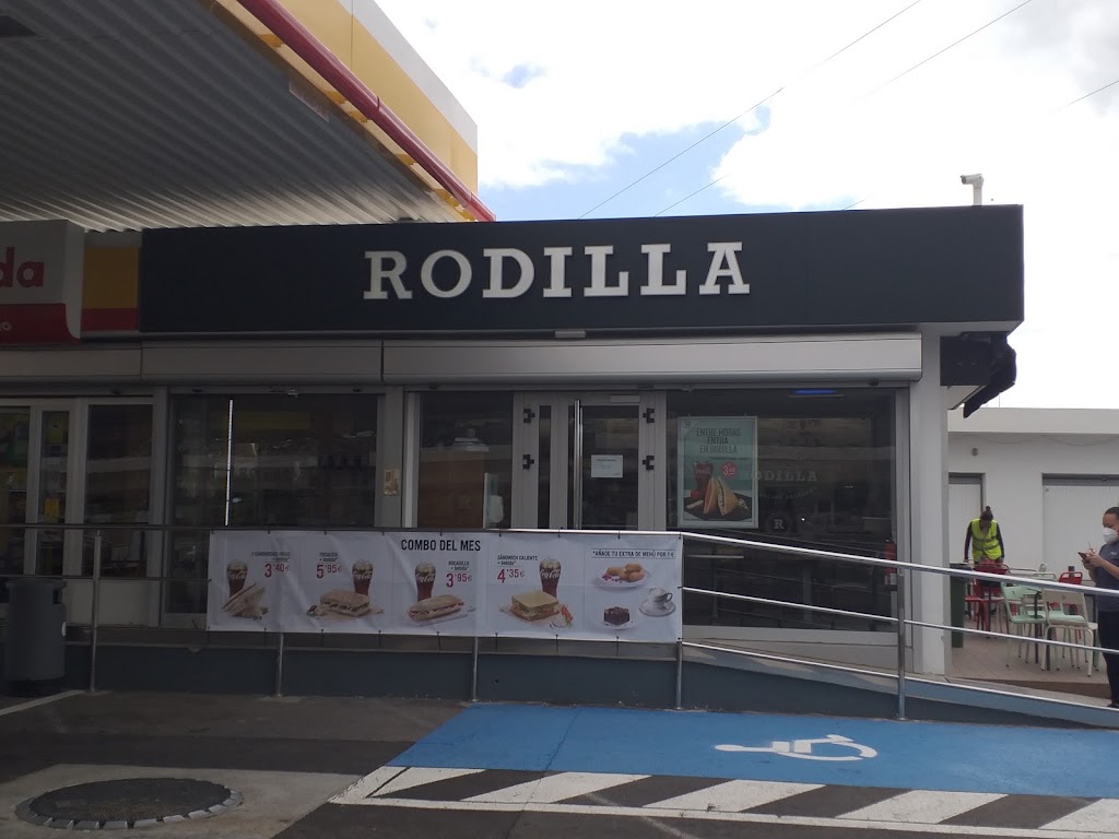 E.S. Shell Arona — Exterior