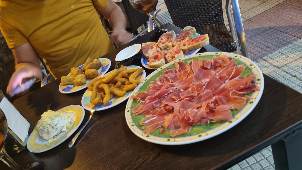 Cafeteris Rangel Bar S.L. — Comida y bebida