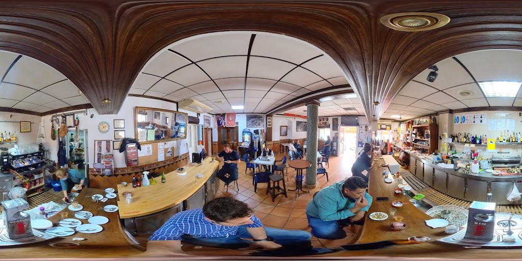 cafe bar longano — Ambiente
