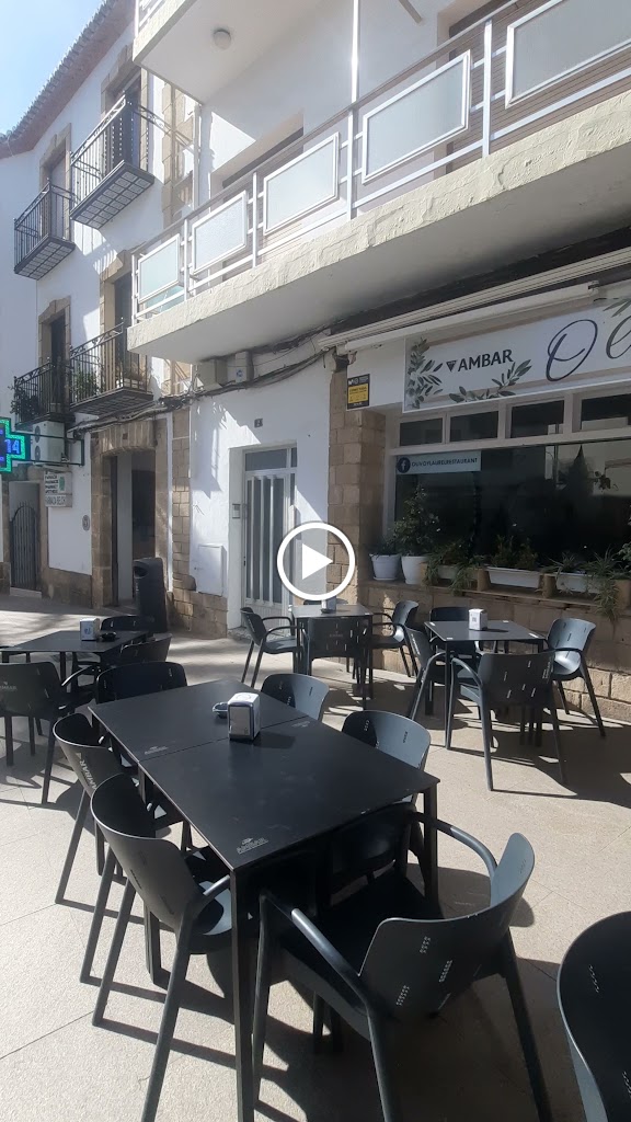 Olivo y Laurel Restaurant — Ambiente