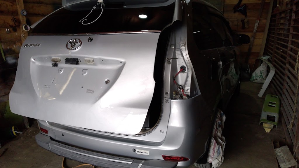 Ujang Auto Body