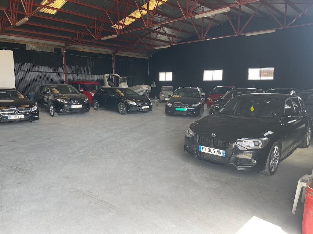 Mambo Power Cars — Interior