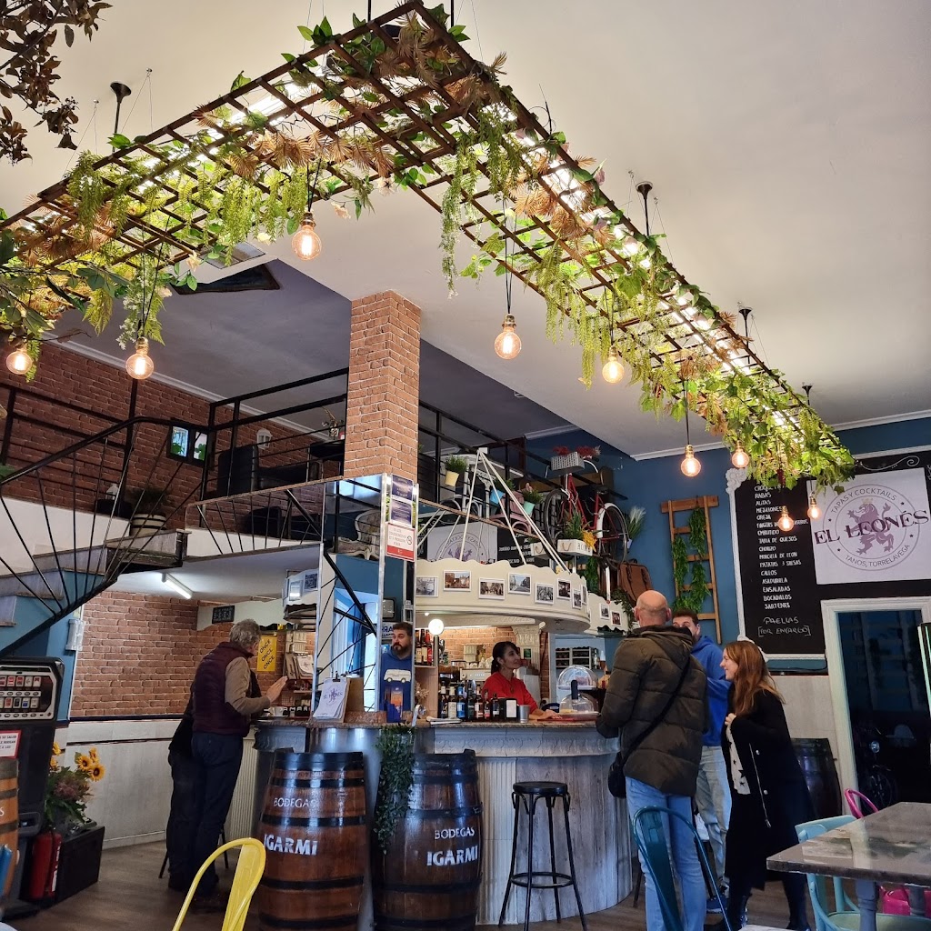 Restaurante Bar El Leones, Tanos