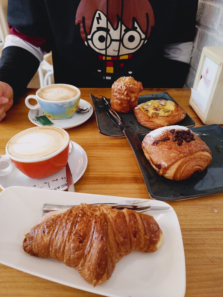 Cafeteria Firenze — Comida y bebida