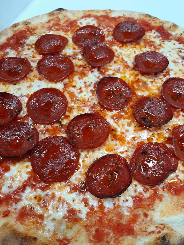 LUIGI's PIZZERIA GUIMAR — Pepperoni