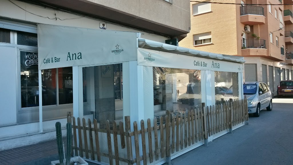 Cafe Y Bar Ana