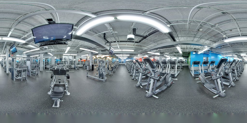  Blink Fitness Melville