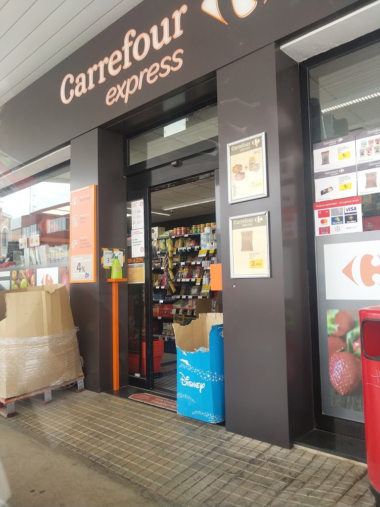 Estacion de servicio Cepsa — Exterior