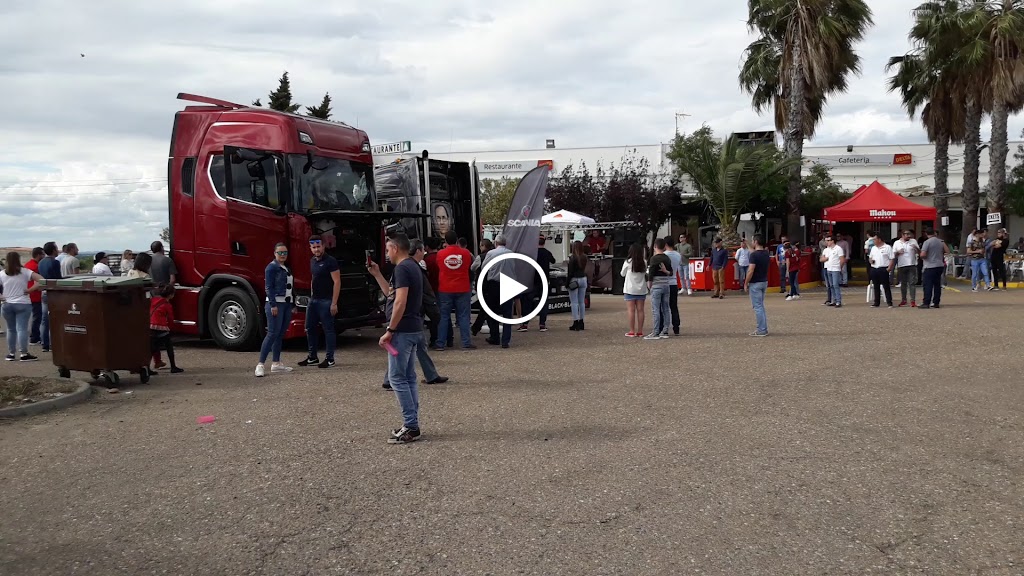 Q8 Gasolinera Talavera la Real — Videos