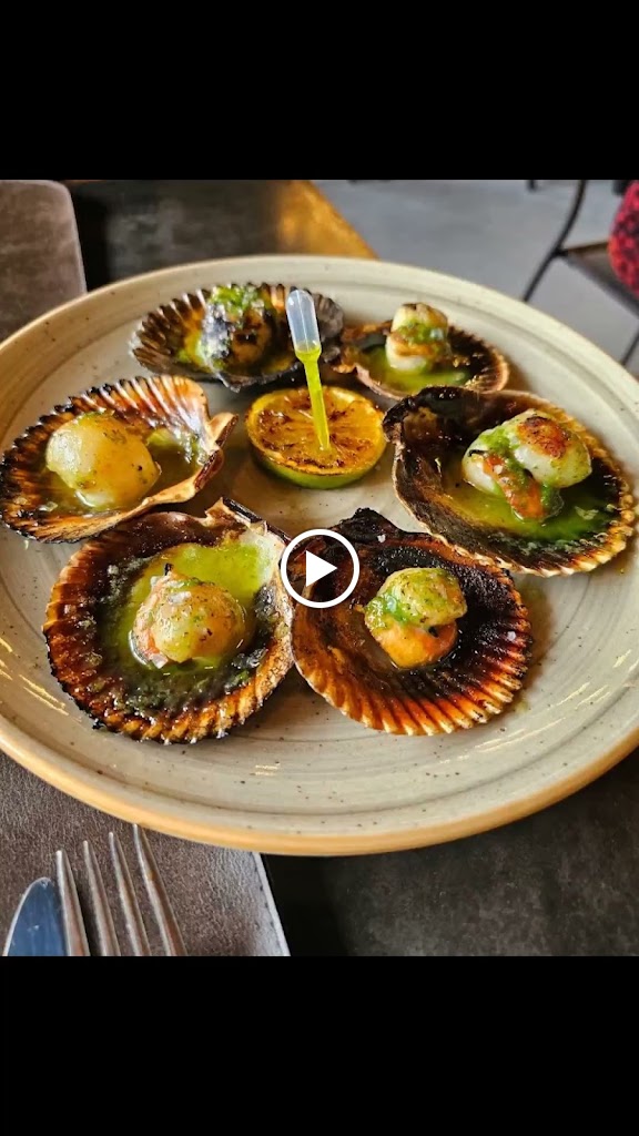 Restaurante Buga — Videos