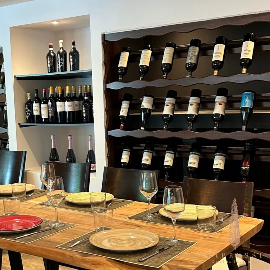 Cipressi Ristorante — Ambiente