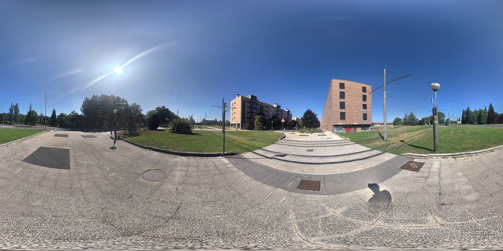 Aparcamiento Disuasorio — Street View y 360deg