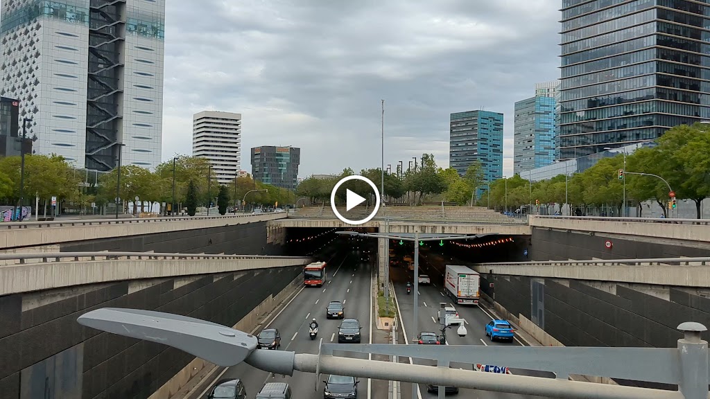 Renaissance Barcelona Fira — Videos