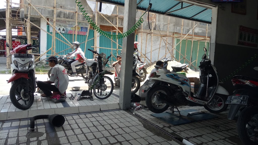 Bengkel Resmi Sepeda Motor Honda Aur Kuning