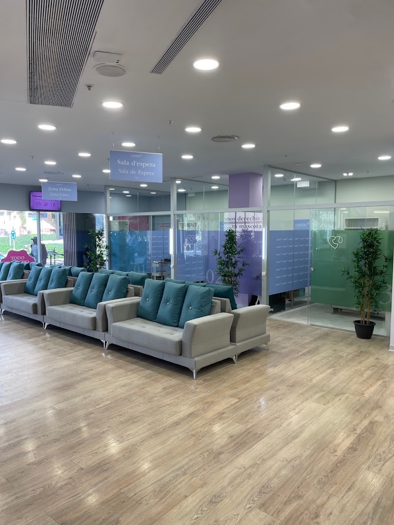 Canitas Veterinaria L'Hospitalet de Llobregat - CC La Farga (Centro de informacion) — Del propietario