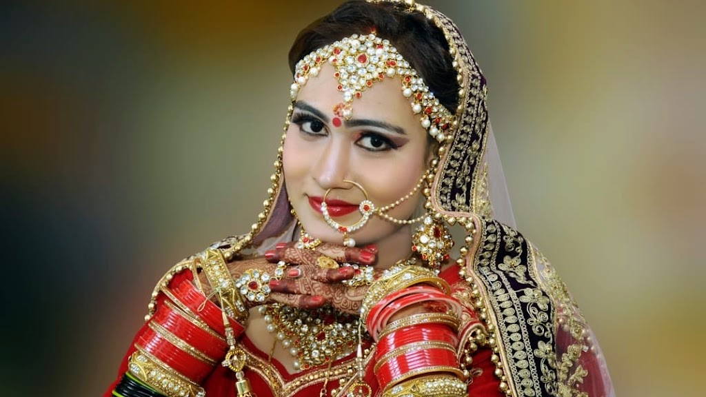 Lavanya Beautyparlour Ladies Only