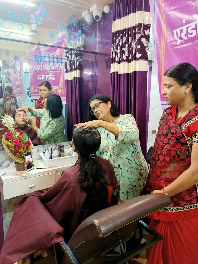 Priya Beauty Parlour