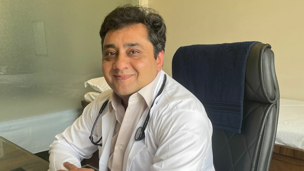 Dr. Dr Mithun Hastir Clinic Best General Physician In Tricity