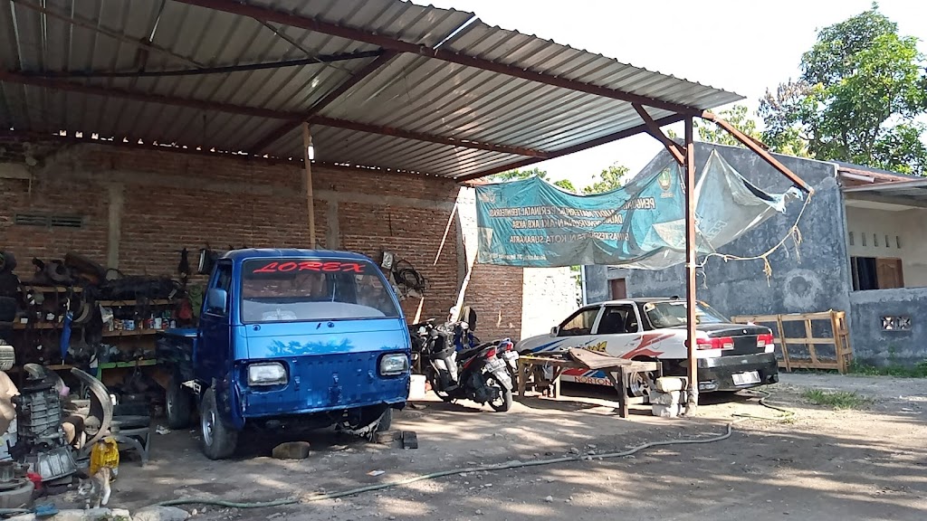 The rockid's bengkel mobil