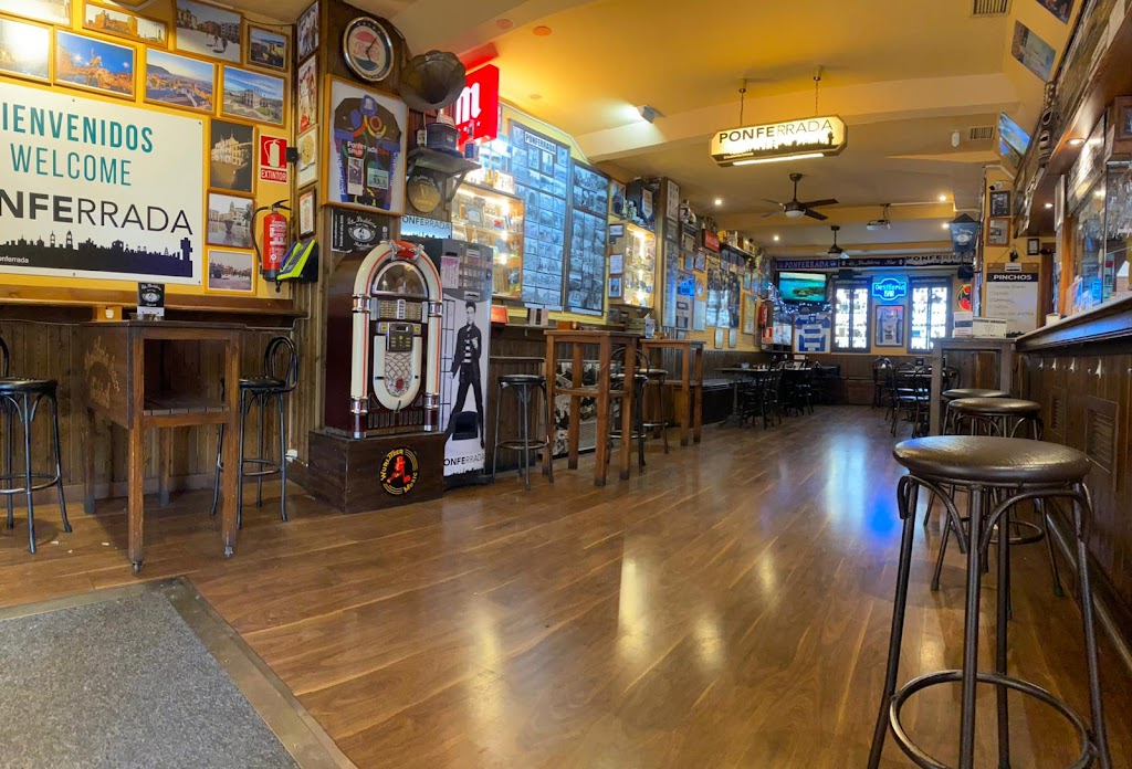 La Destileria Bar