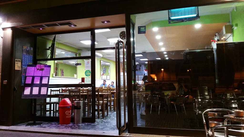 Bar Restaurant Pavepic
